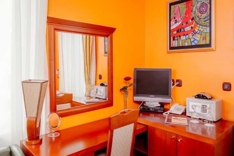 Hotel Montenegrino Tivat Kültér fotó